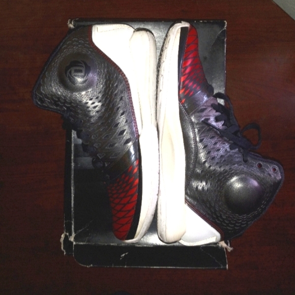 adidas Other - Derrick Rose Chicago Blacklight Scarlet Size 12